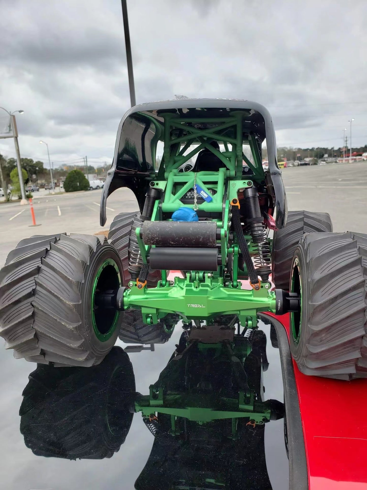 Treal Aluminum 7075 CNC Billet Rear Axle Housing for Losi LMT & King Sling